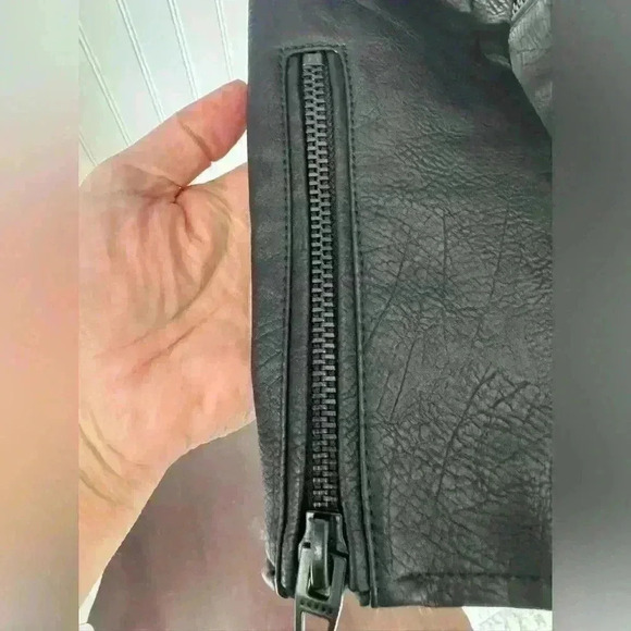 NWT BLANK NYC Vegan Leather Moto Jacket ~ Black ~ XS - Picture 8 of 14